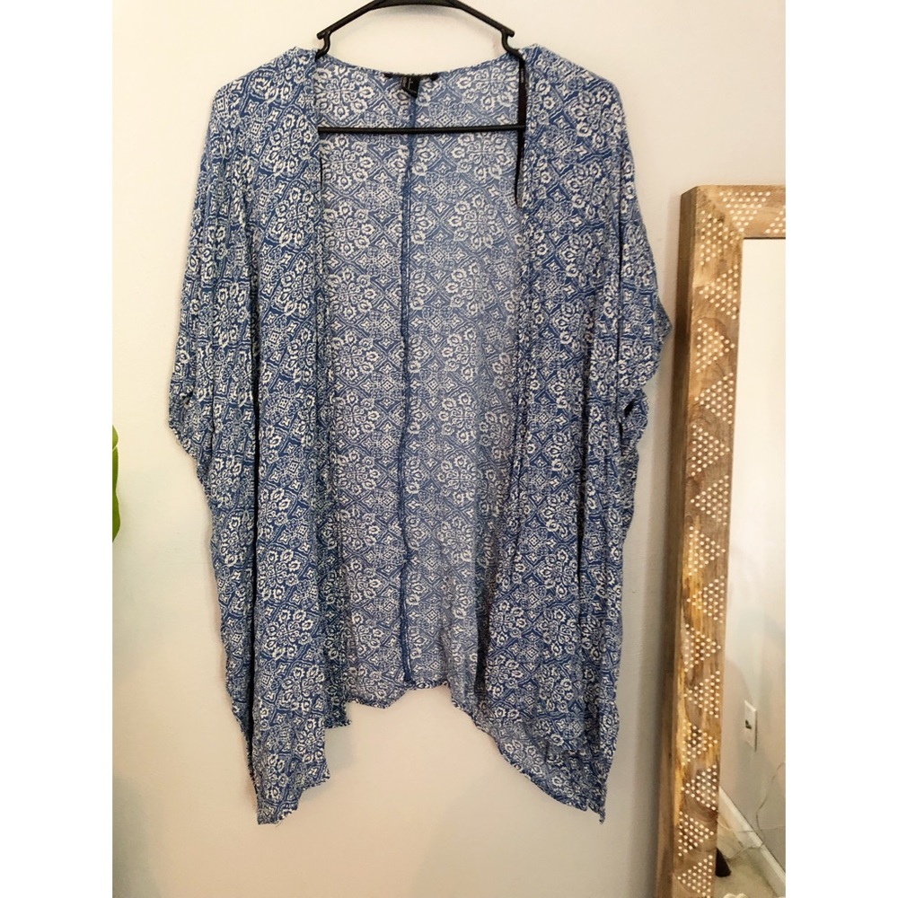 Forever 21 Blue Pattern Kimono